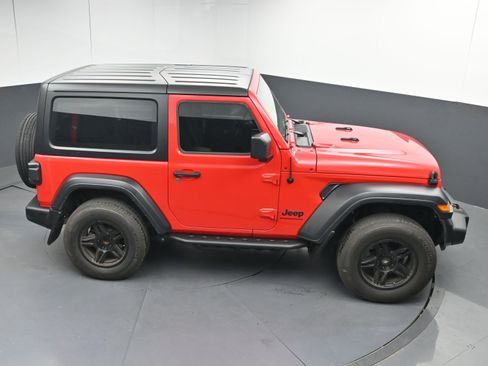 Used 2023 Jeep Wrangler Sport image 32
