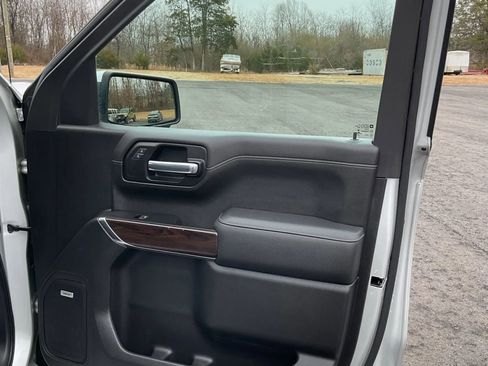 Used 2022 GMC Sierra 1500 SLT w/ SLT Premium Plus Package image 44