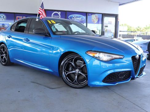 Used 2018 Alfa Romeo Giulia RWD image 3