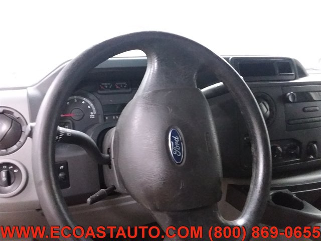 Used 2014 Ford E-150 and Econoline 150 RWD image 11