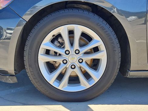 Used 2018 Chevrolet Malibu LT w/ LPO, Convenience Package 2 image 12