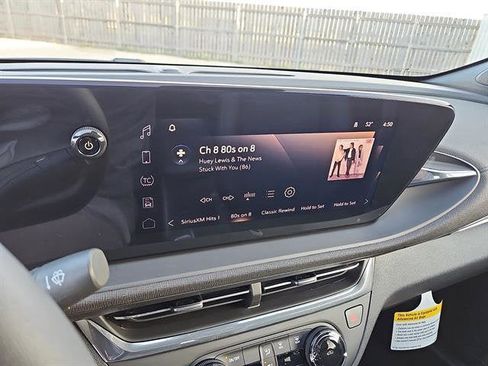 New 2026 Buick Envista Preferred image 17