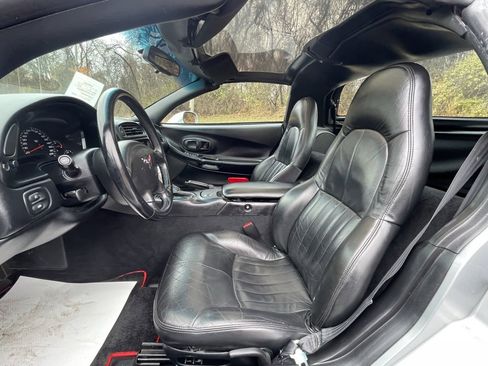 Used 1999 Chevrolet Corvette Coupe image 17