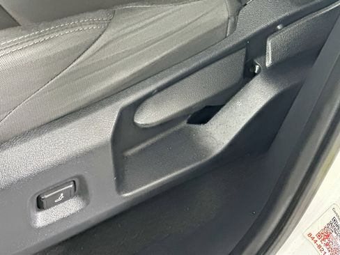 Used 2024 Toyota Tacoma SR image 13