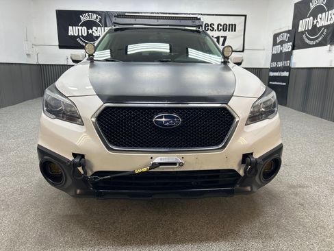 Used 2017 Subaru Outback 3.6R Limited w/ Popular Package #5 AWD/4WD image 2