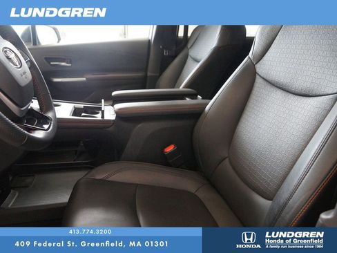 Used 2022 Toyota Sienna XSE w/ XSE Plus Package AWD/4WD image 10