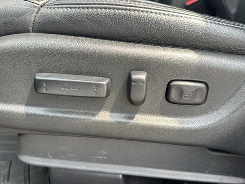 Used 2016 Honda CR-V Touring image 13