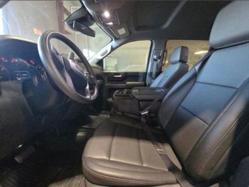 Used 2024 GMC Sierra 2500 Pro image 3