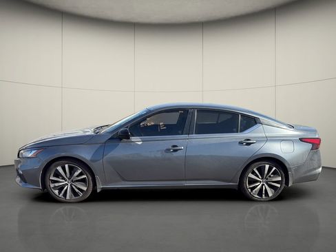 Used 2020 Nissan Altima 2.5 SR FWD image 4