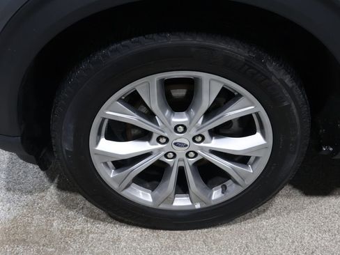 Used 2024 Ford Explorer Limited image 9