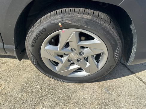 Used 2026 Hyundai Kona SE FWD image 12