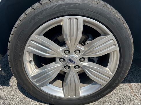Used 2023 Ford Expedition Max Platinum AWD/4WD image 7