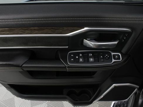 Used 2020 RAM 2500 Laramie image 13