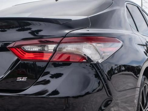 Used 2023 Toyota Camry SE FWD image 13