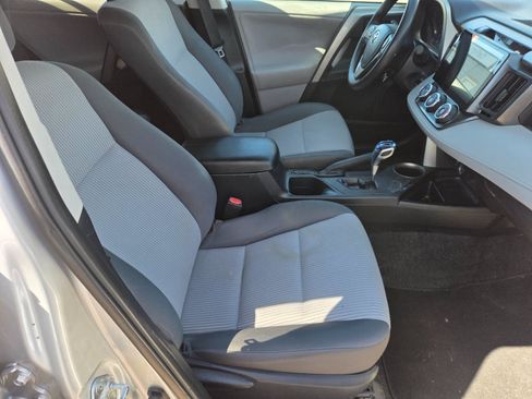 Used 2013 Toyota RAV4 LE AWD/4WD image 15