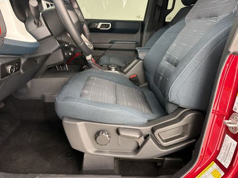 Used 2025 Ford Bronco Heritage Edition AWD/4WD image 5