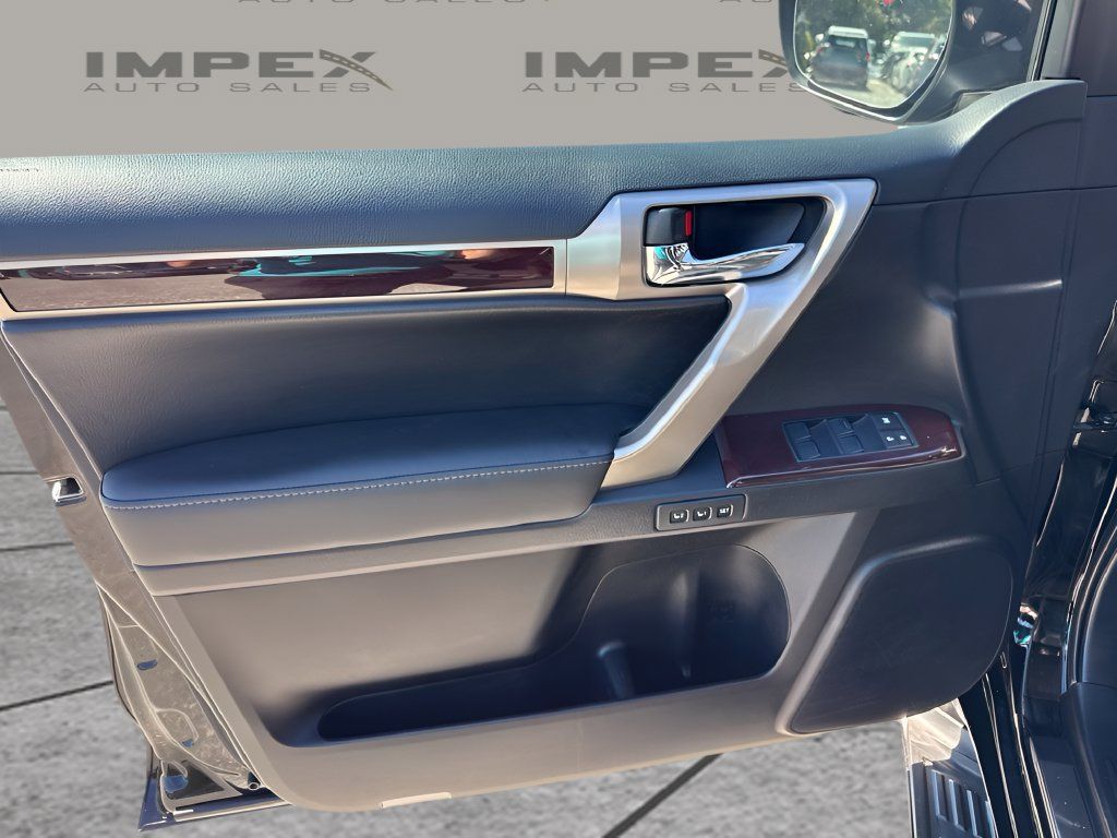 Used 2015 Lexus GX 460 w/ Premium Package AWD/4WD image 27