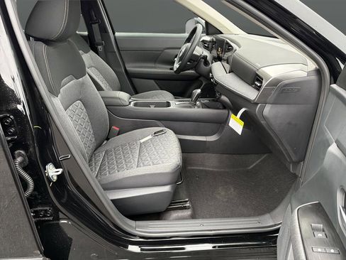 New 2026 Nissan Kicks SV w/ Cold Weather Package image 28