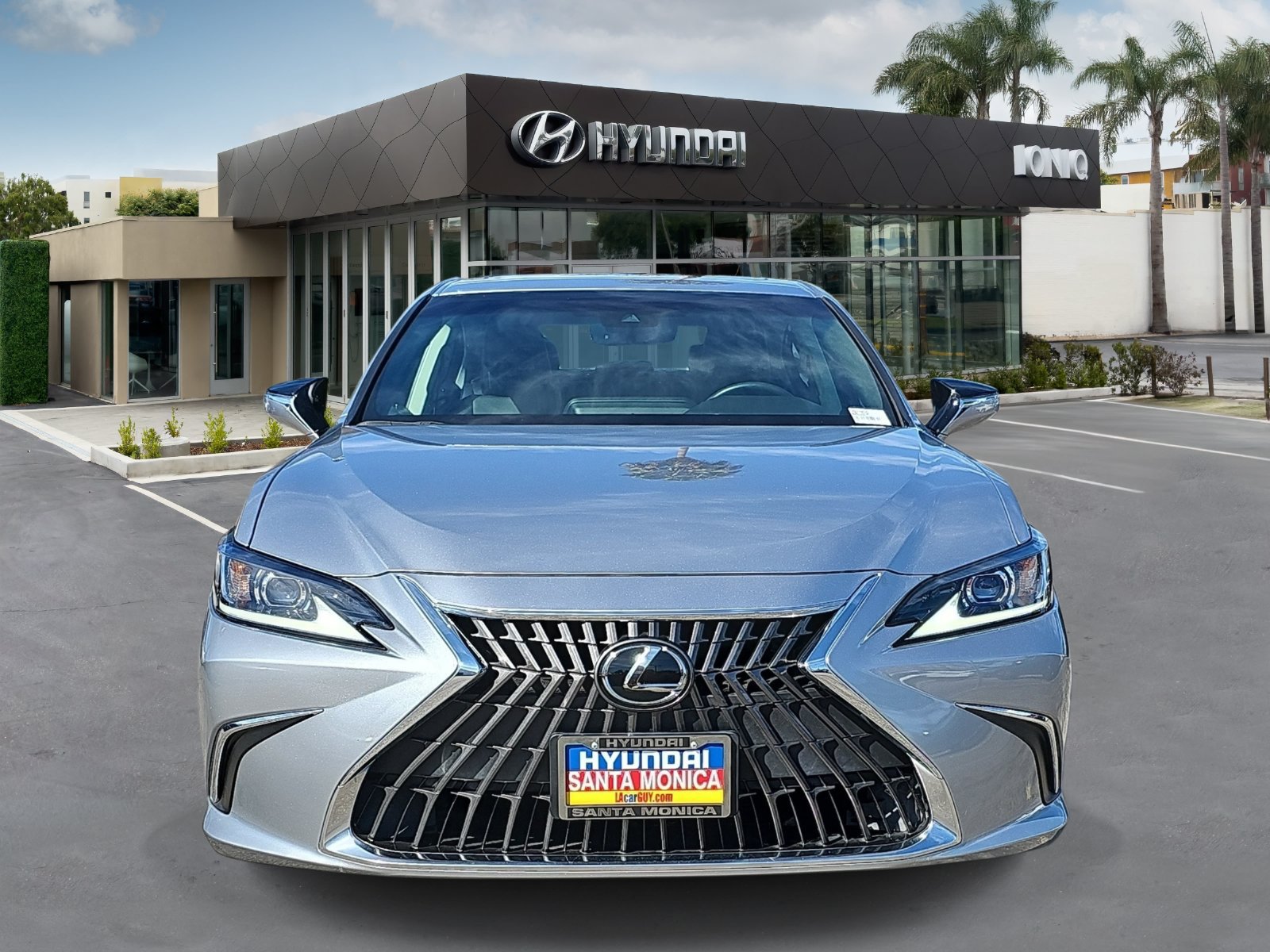 Used 2022 Lexus ES 350 w/ Accessory Package FWD image 8
