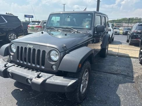 Used 2017 Jeep Wrangler Unlimited Sport w/ Quick Order Package 24S AWD/4WD image 4