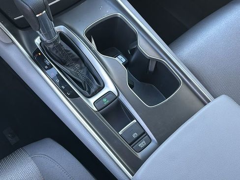 Used 2018 Honda Accord LX image 21