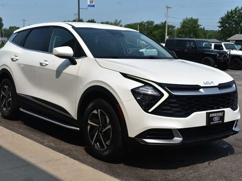 Used 2023 Kia Sportage LX AWD/4WD image 10
