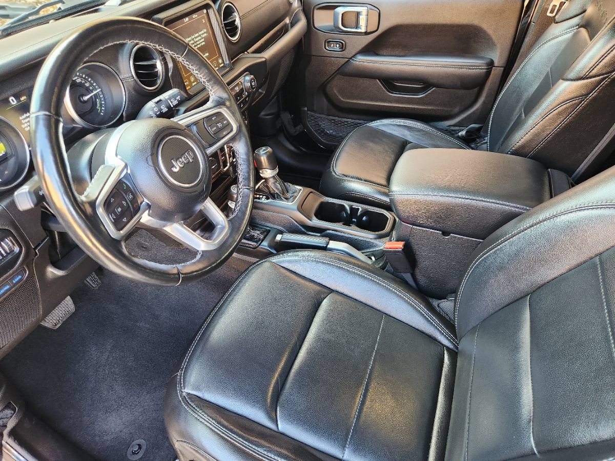 Used 2021 Jeep Wrangler Unlimited Sahara w/ Cold Weather Group AWD/4WD image 26