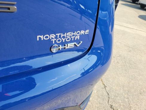 Used 2026 Toyota Prius XLE FWD image 5