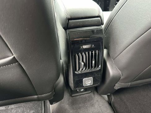 Used 2022 Jeep Compass Limited image 13