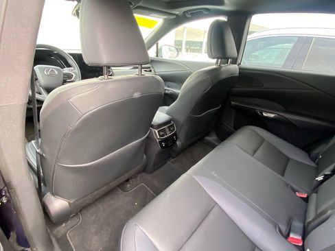 Used 2025 Lexus RX 350 FWD w/ Technology Package image 11