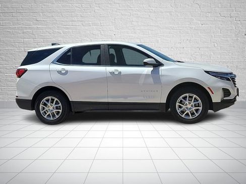 Used 2024 Chevrolet Equinox LT AWD/4WD image 5