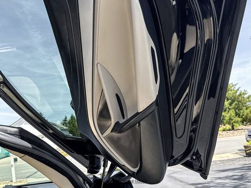 Used 2018 McLaren 720S Luxury RWD image 31