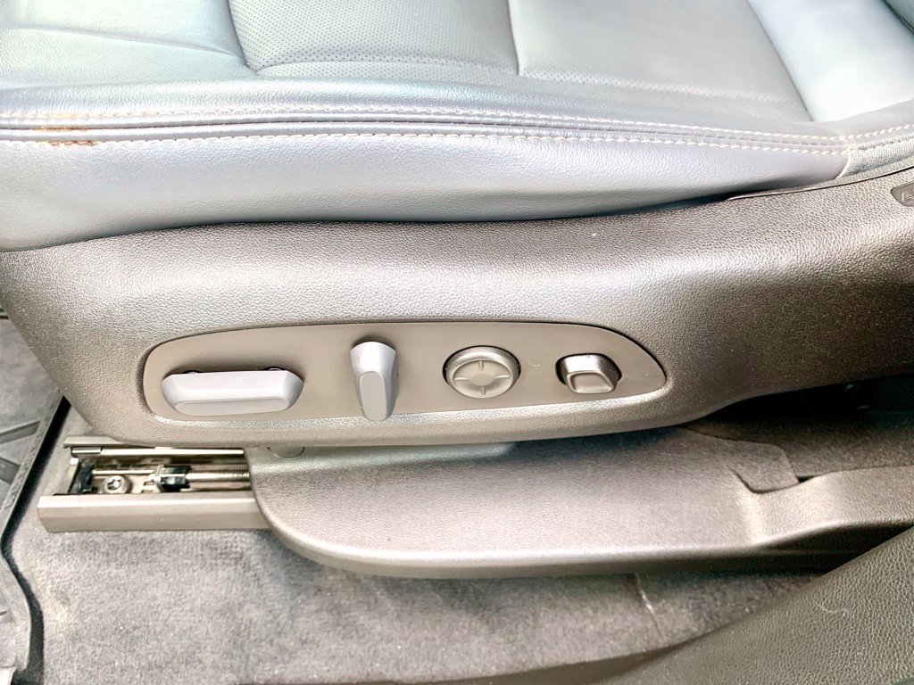 Used 2022 Buick Enclave Premium w/ Experience Buick Package FWD image 48