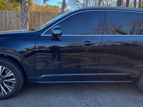 Used 2022 Volvo XC90 T6 Momentum image 6