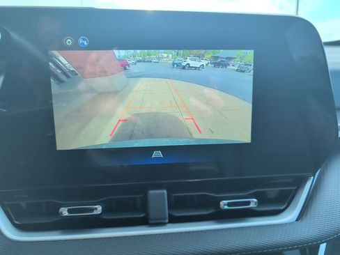 Certified 2026 Chevrolet Equinox LT w/ Convenience Package II FWD image 21