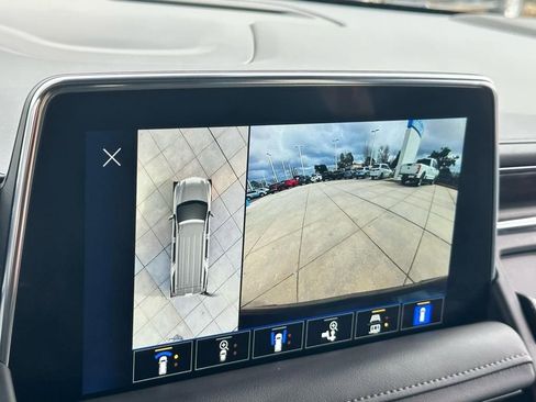 Used 2023 Chevrolet Tahoe Z71 w/ Luxury Package image 12