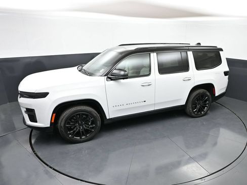 New 2026 Jeep Grand Wagoneer Summit AWD/4WD image 56