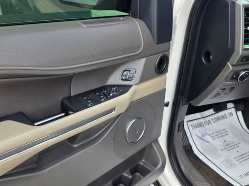 Used 2019 Ford Expedition Max XLT w/ Equipment Group 202A RWD image 12