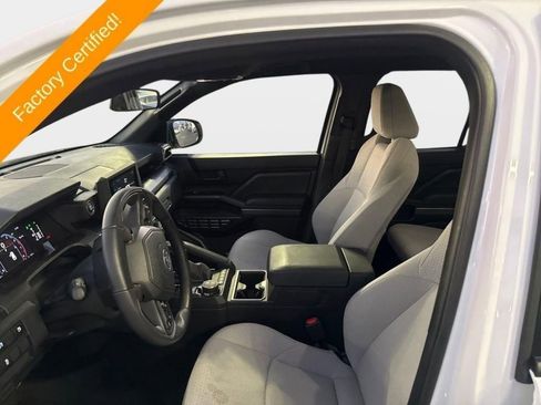 Used 2025 Toyota 4Runner SR5 image 9