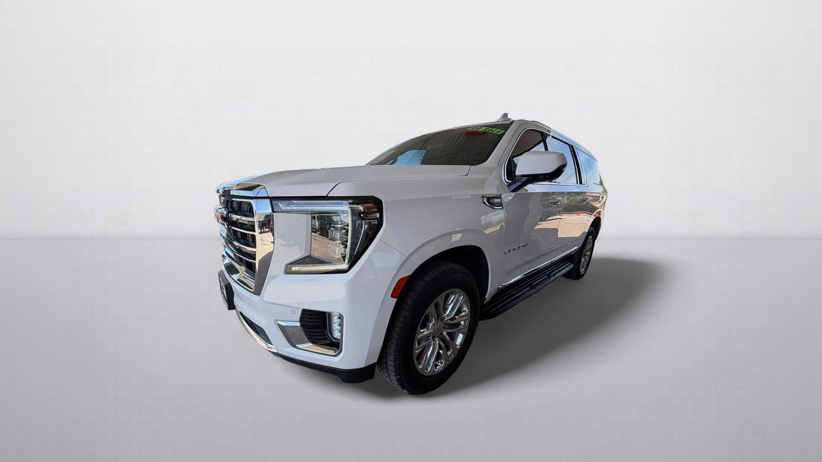 Used 2021 GMC Yukon XL SLT RWD image 1