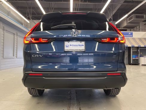 Used 2025 Honda CR-V EX-L image 6