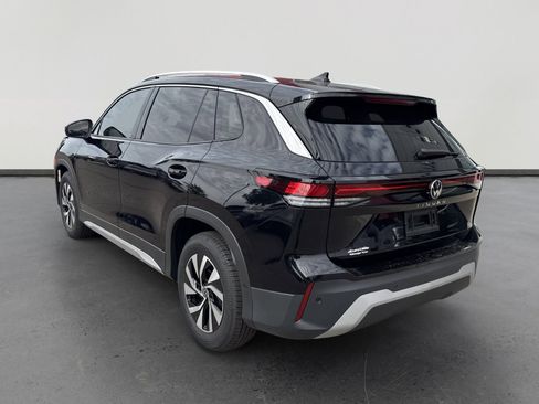 New 2026 Volkswagen Tiguan S FWD image 4