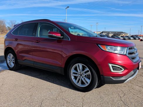 Used 2015 Ford Edge SEL w/ Equipment Group 201A image 2