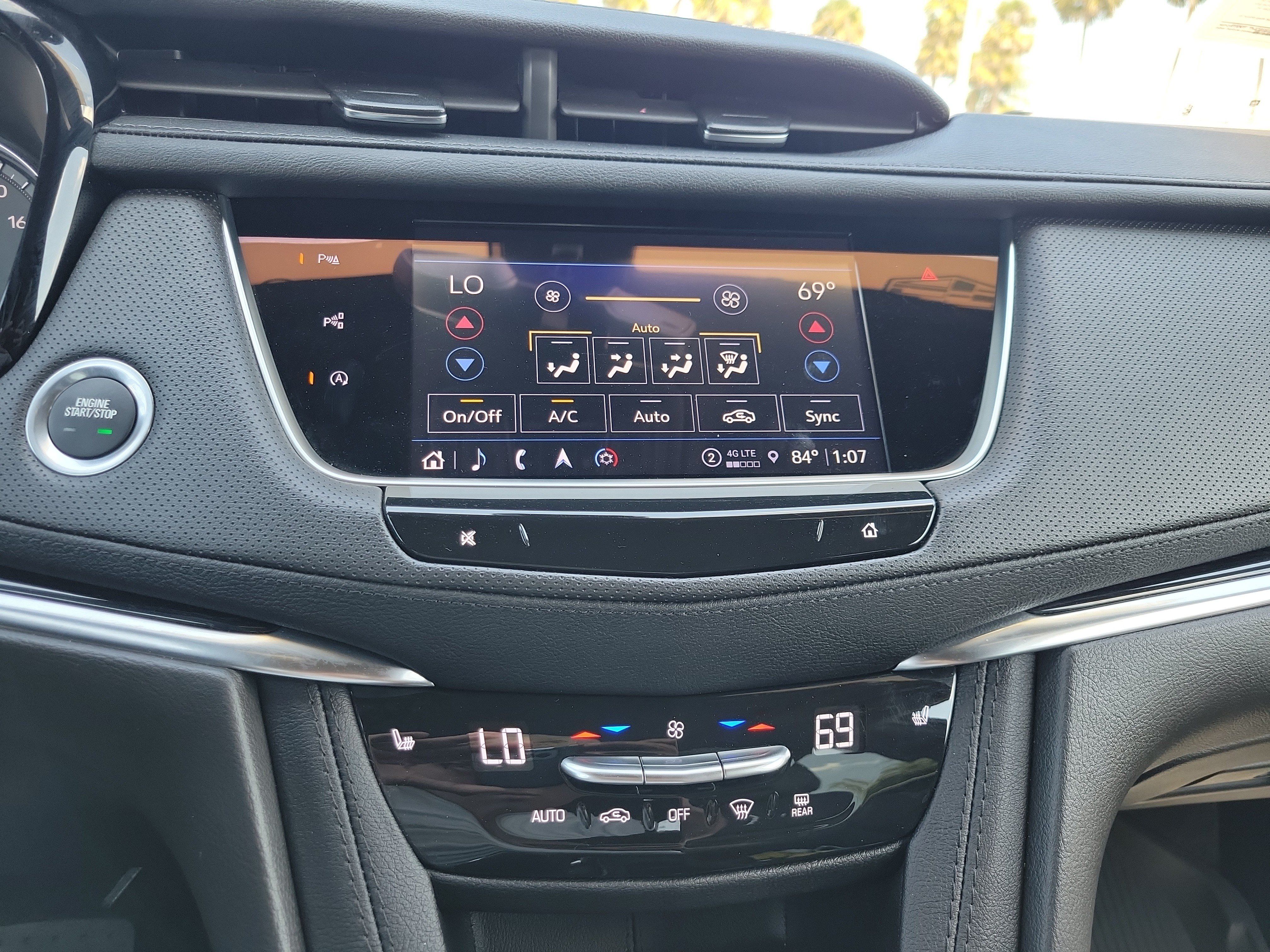 Certified 2025 Cadillac XT5 Premium Luxury w/ Technology Package AWD/4WD image 20