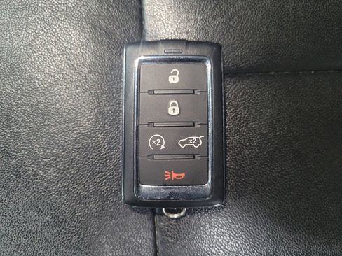 Used 2022 Jeep Grand Cherokee Limited 4xe AWD/4WD image 32