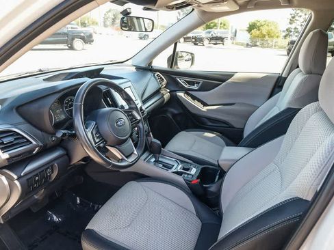 Used 2023 Subaru Forester Premium AWD/4WD image 16