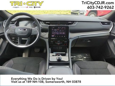 New 2025 Jeep Grand Cherokee L Altitude image 19