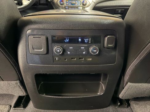 Used 2020 GMC Yukon Denali w/ Denali Ultimate Package image 23