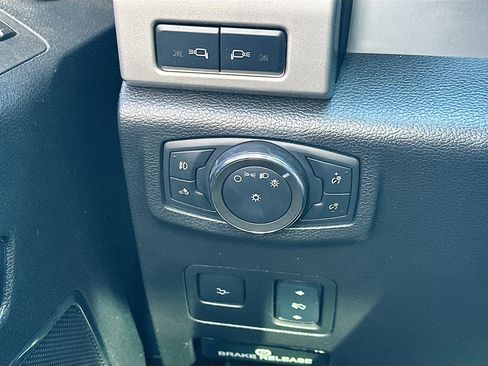Used 2017 Ford F250 Lariat w/ Lariat Ultimate Package image 17