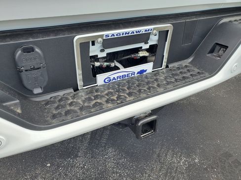 New 2025 Chevrolet Colorado LT w/ LT Convenience Package image 28